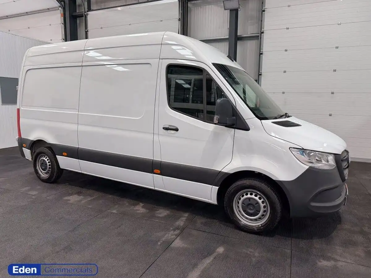 2024-mercedes-benz-sprinter-20cdi-315-l2h1-premium-big-0