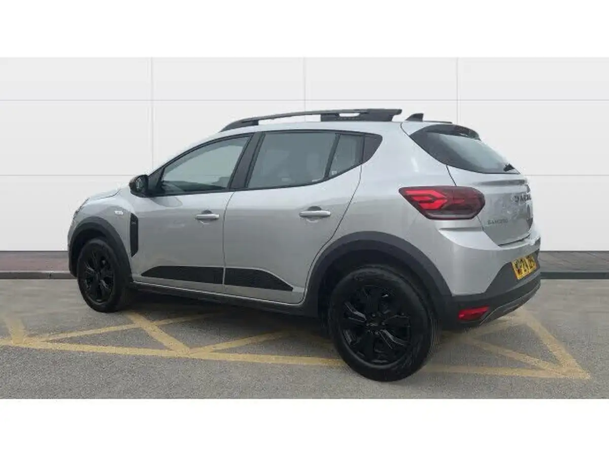 2024-dacia-sandero-stepway-10-tce-extreme-90bhp-big-1