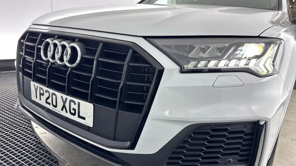 2020-audi-q7-30-50-tdi-black-edition-big-38