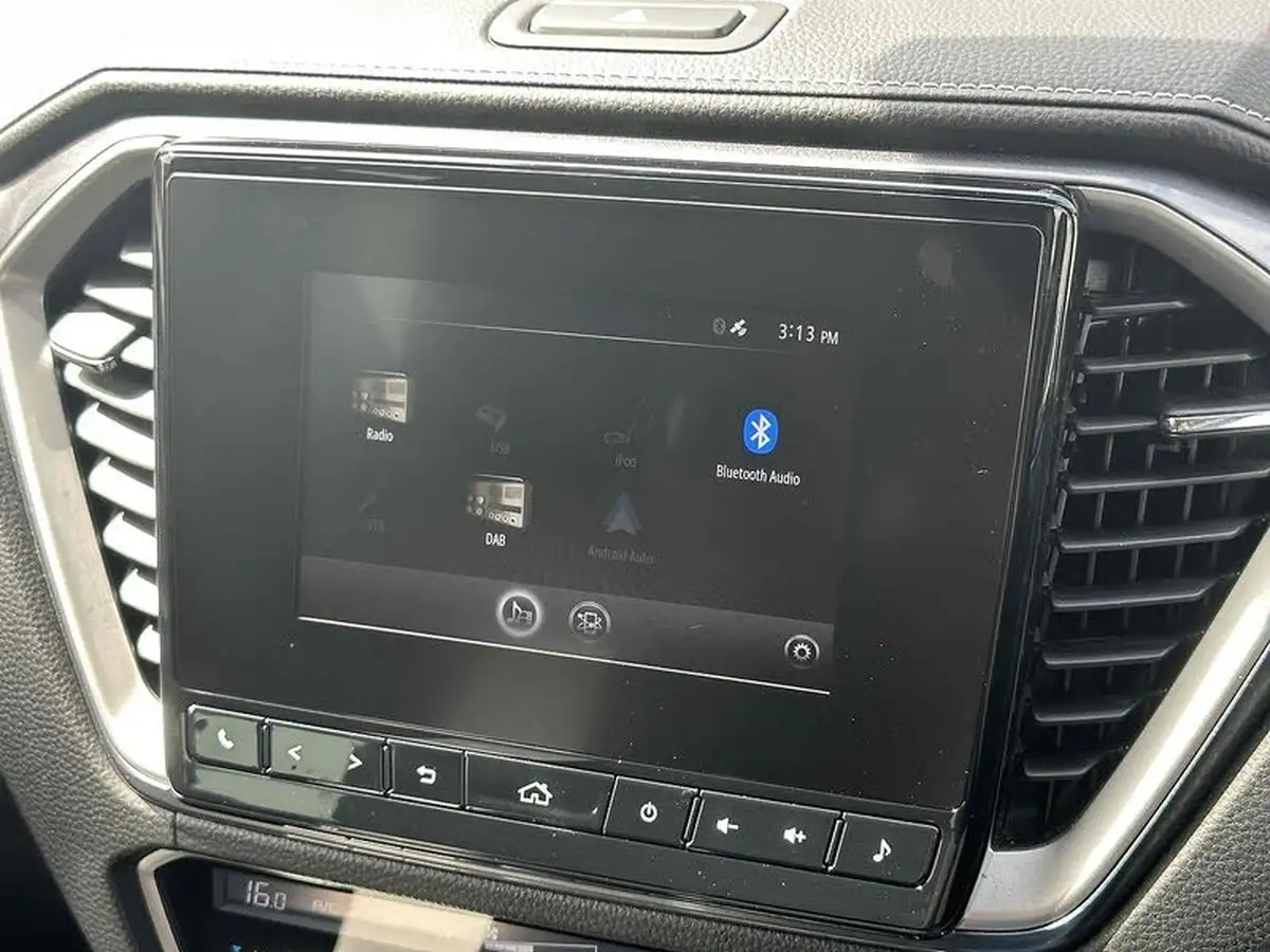 2023-isuzu-d-max-19td-dl40-big-32