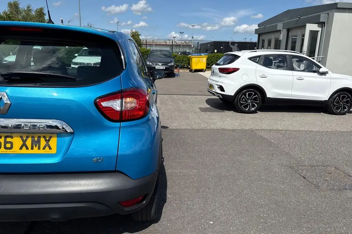 2016-renault-captur-15dci-dynamique-nav-90bhp-edc-auto-big-33