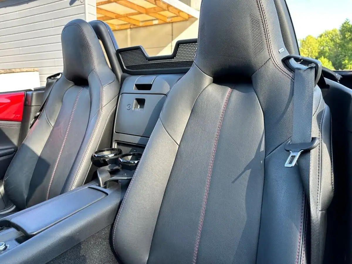 2015-mazda-mx-5-20-sport-nav-big-16