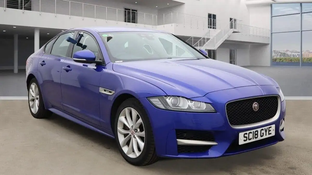 2018-jaguar-xf-20td-r-sport-180ps-saloon-4d-1999cc-auto-big-4