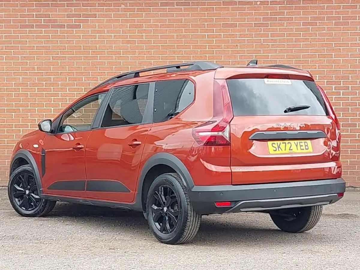 2022-dacia-jogger-10-tce-extreme-se-big-1