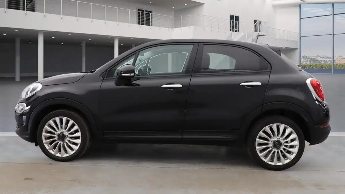 2015-fiat-500x-14-pop-star-opening-edition-big-5