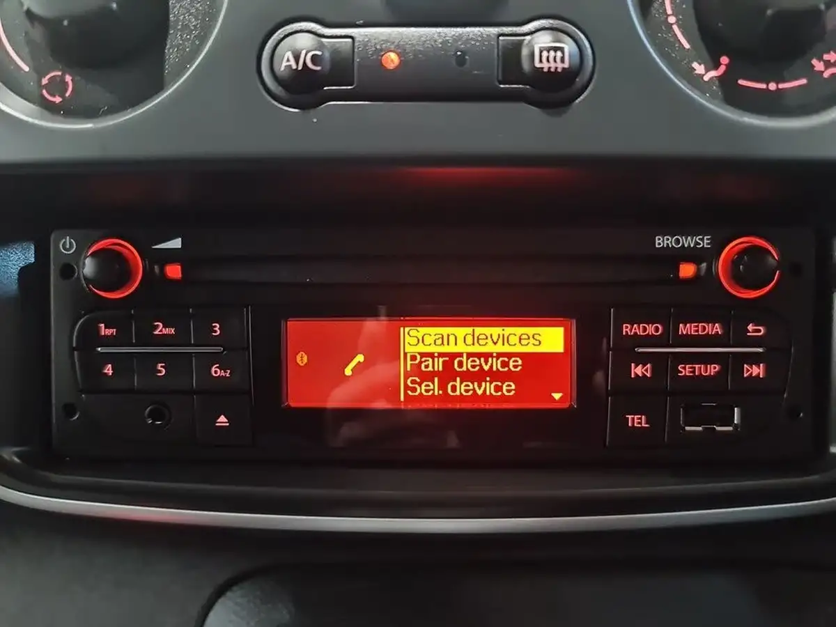 2021-renault-kangoo-maxi-big-11