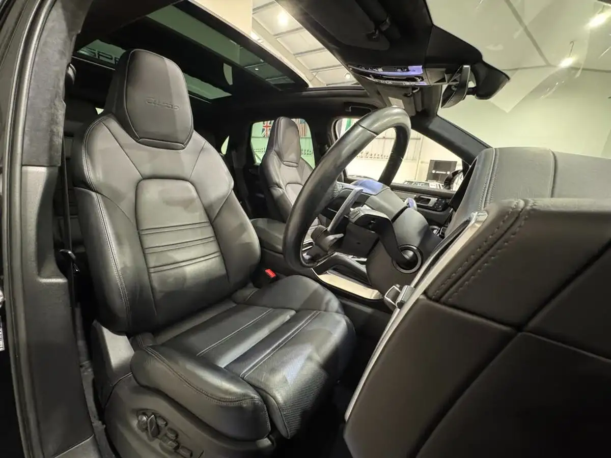 2022-porsche-cayenne-40-v8-turbo-station-wagon-big-17