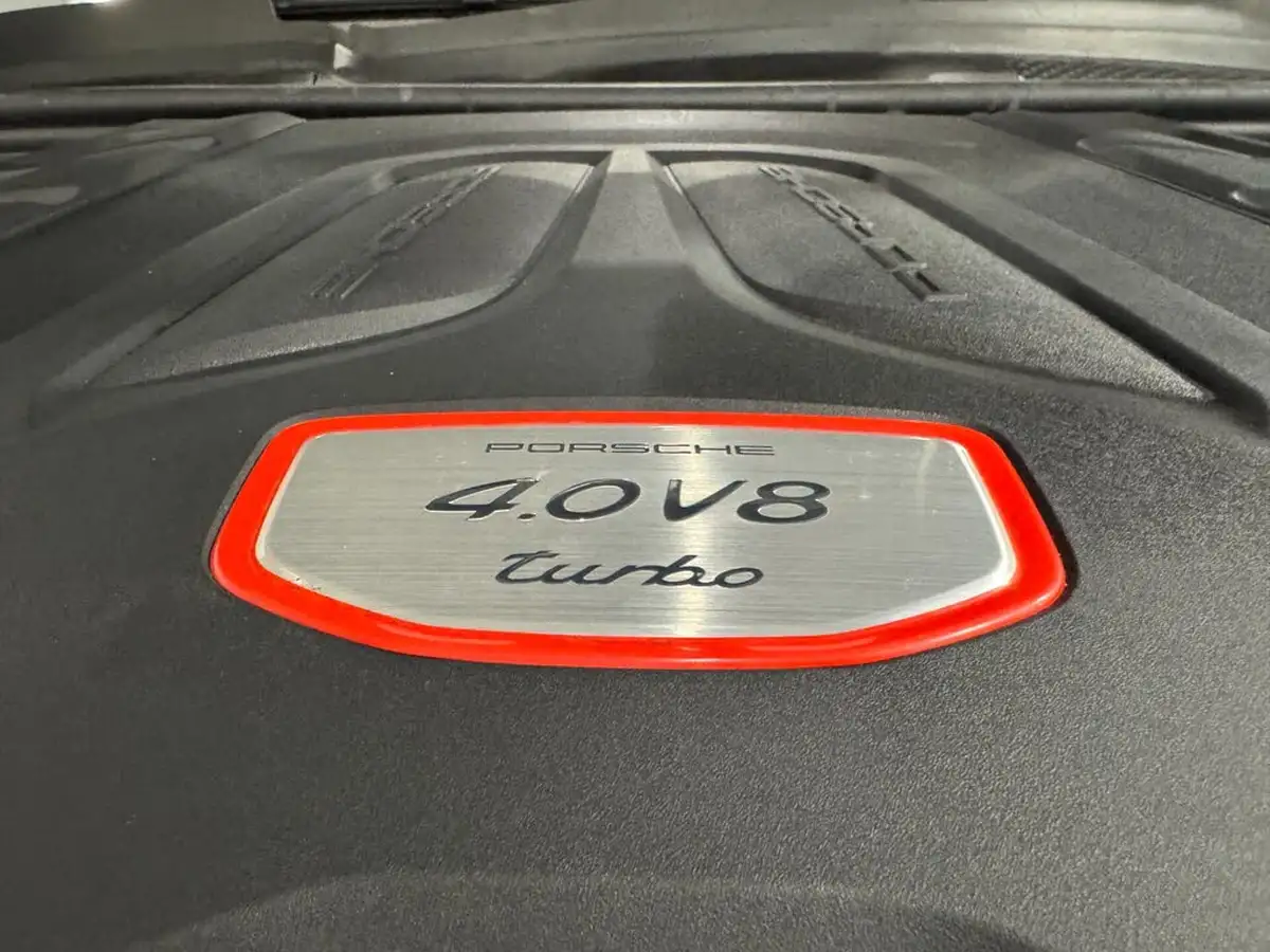 2022-porsche-cayenne-40-v8-turbo-station-wagon-big-45