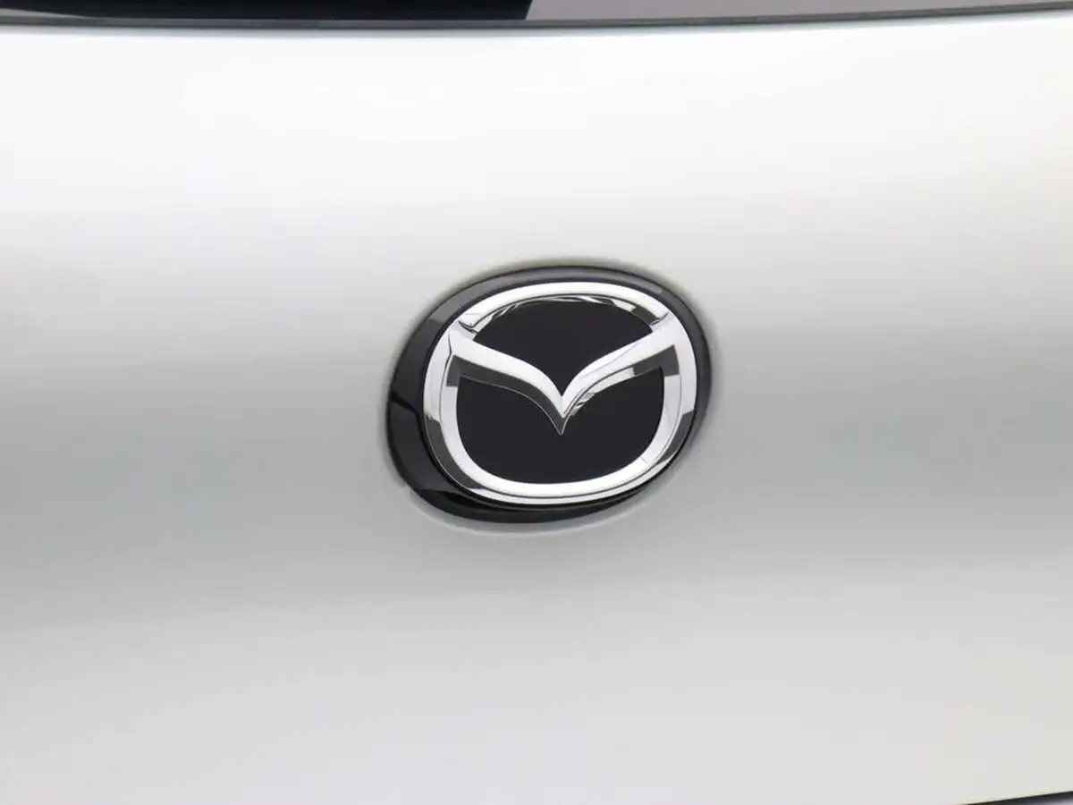 2024-mazda-mazda3-20-e-skyactiv-g-prime-line-big-47