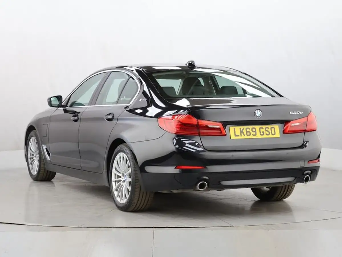 2019-bmw-5-series-20-530e-se-auto-big-6