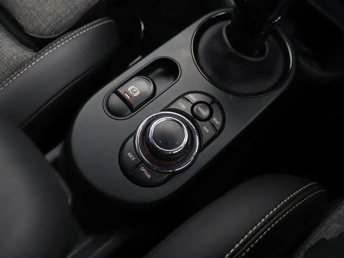 2022-mini-cooper-e-cooper-s-2-big-30