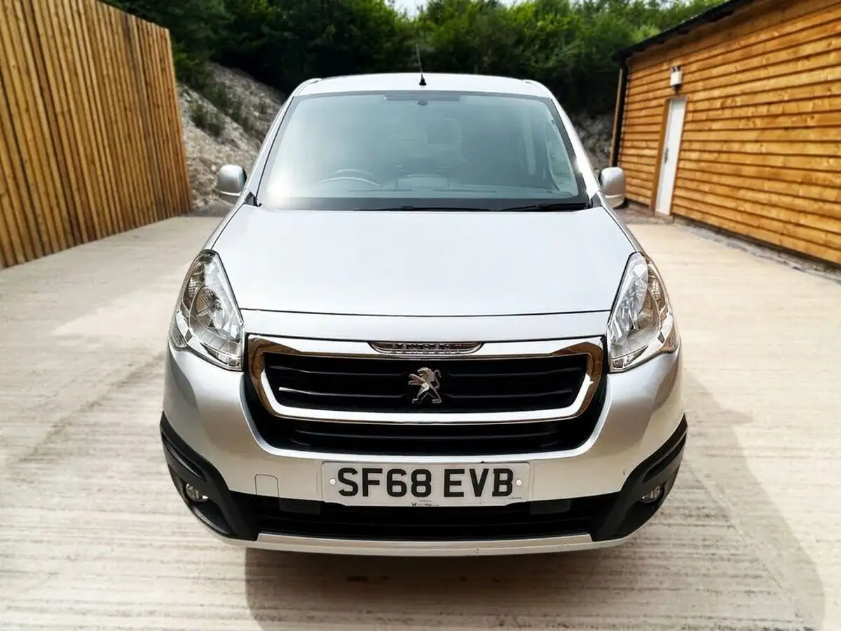 2018-peugeot-partner-16-vti-tepee-active-big-9