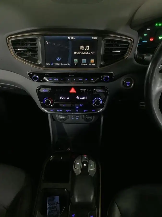 2017-hyundai-ioniq-e-premium-se-electric-big-10
