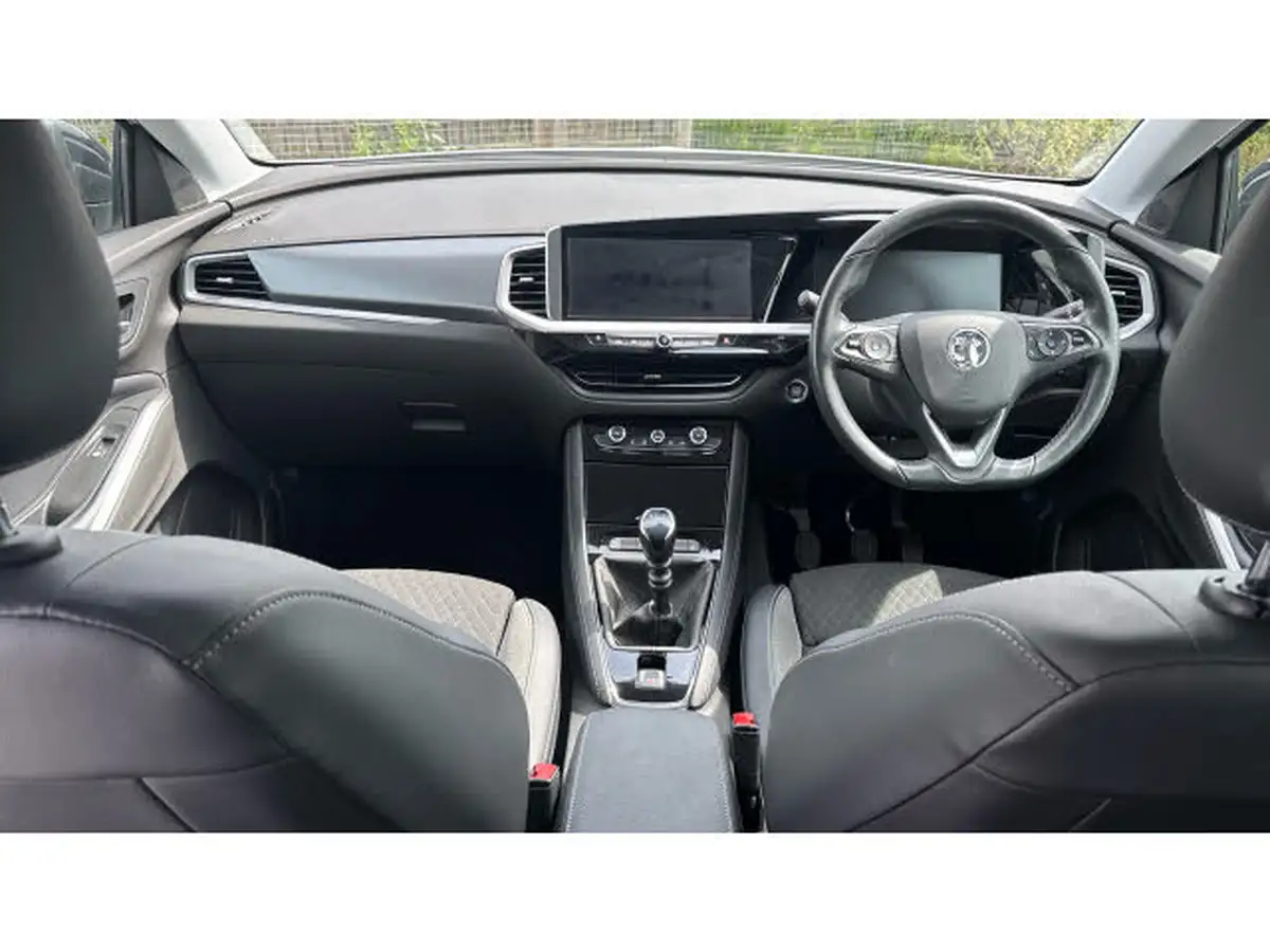 2022-vauxhall-grandland-12-elite-big-9
