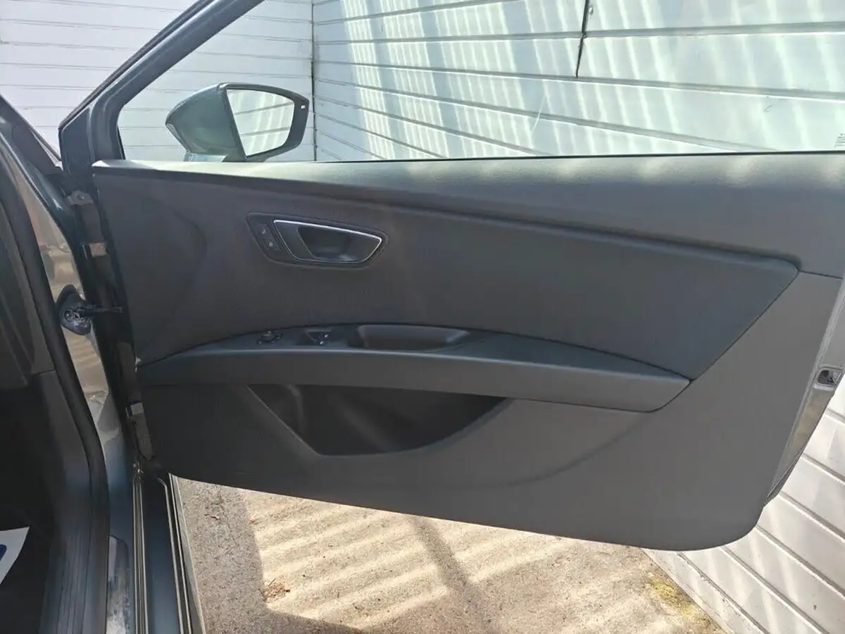 2017-seat-leon-14-tsi-fr-titanium-technology-big-32
