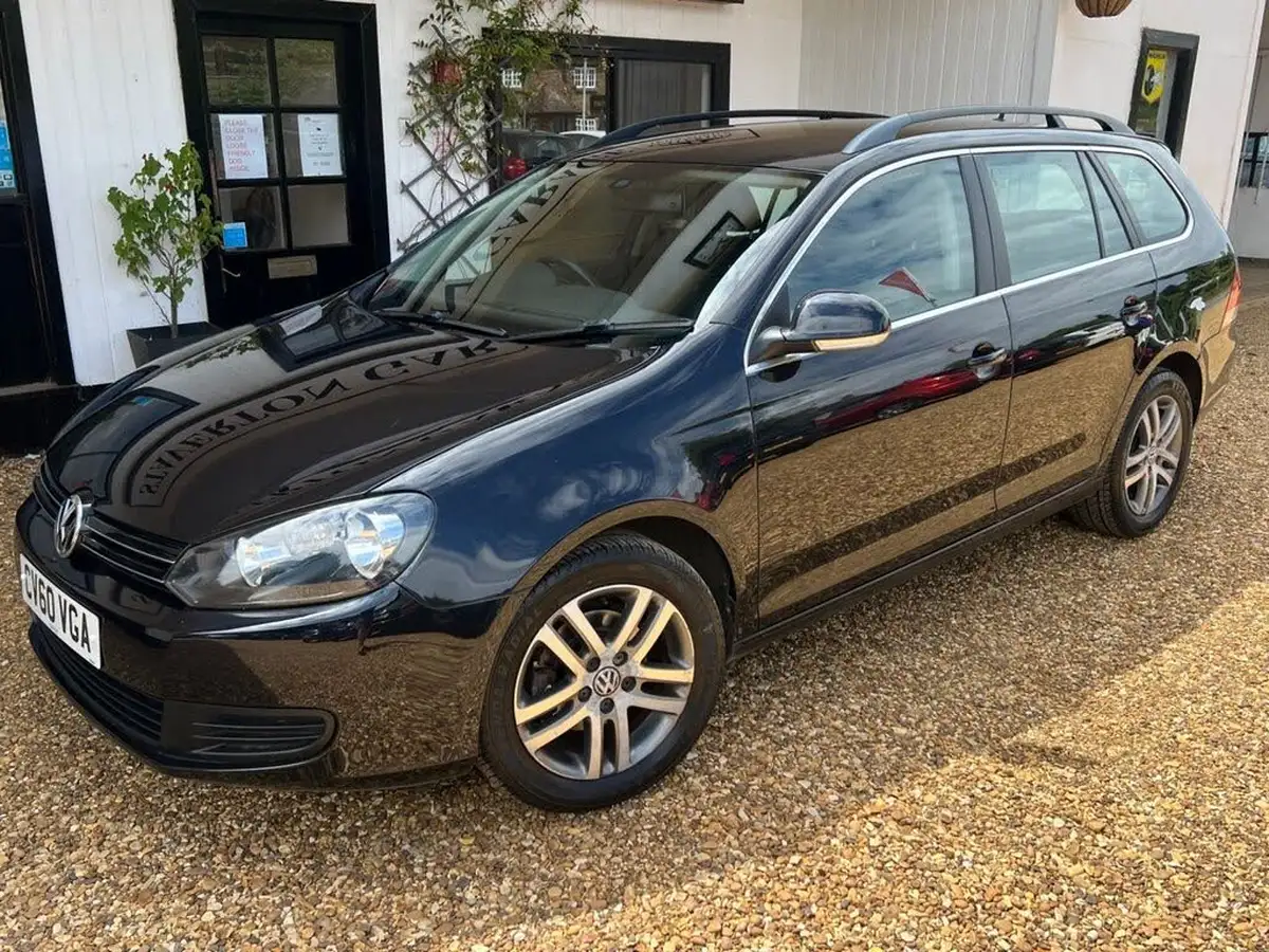 2011-volkswagen-golf-16td-se-105ps-estate-5d-big-15