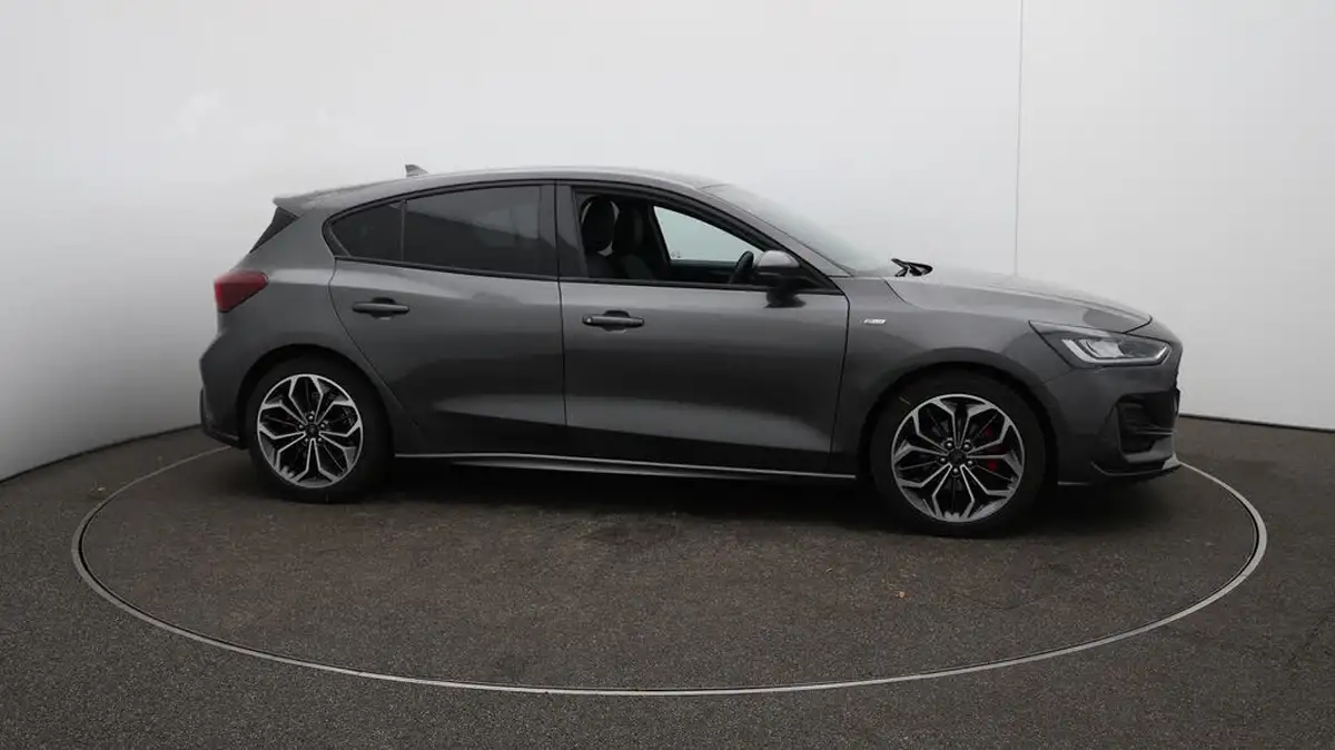 2023-ford-focus-10t-st-line-x-125ps-hybrid-mhev-hatchback-powershift-big-48