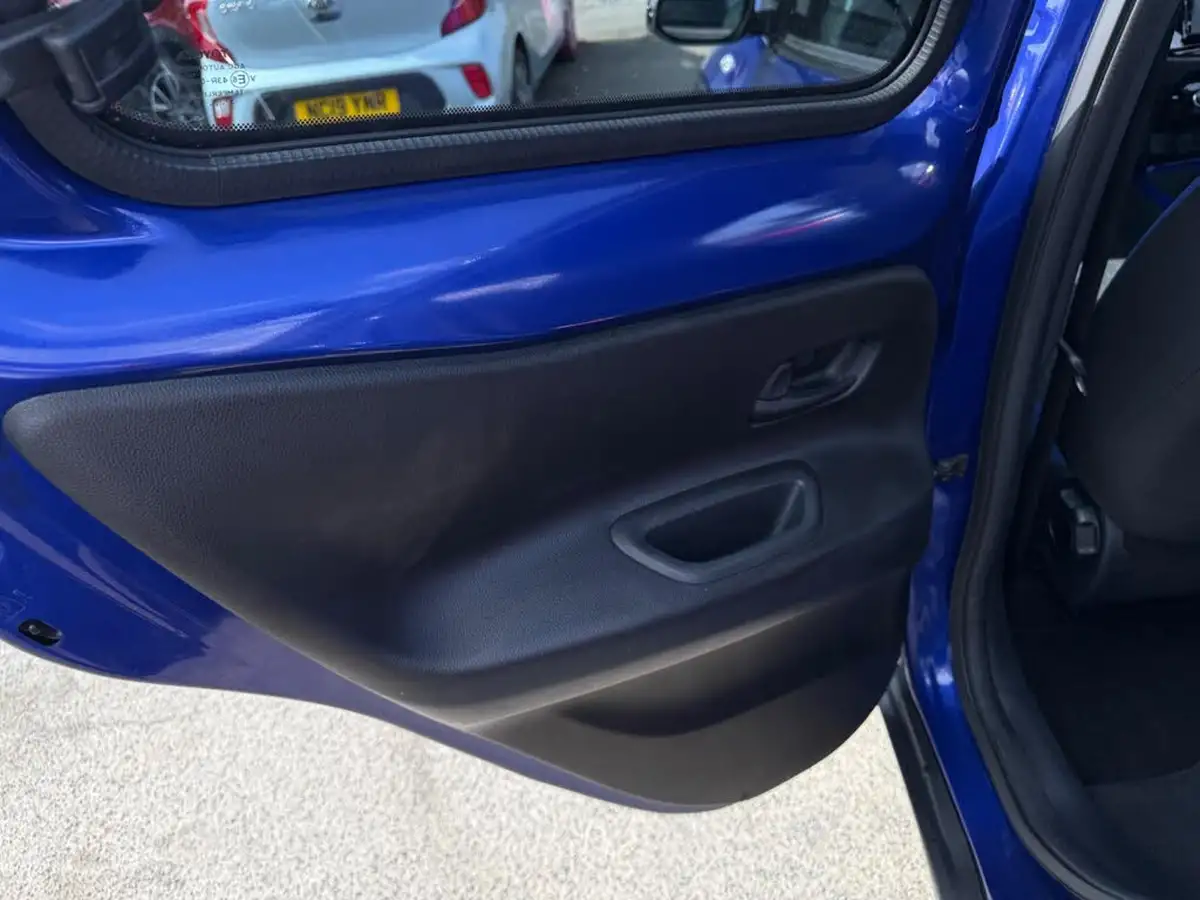 2024-toyota-aygo-x-10-vvt-i-edge-big-27