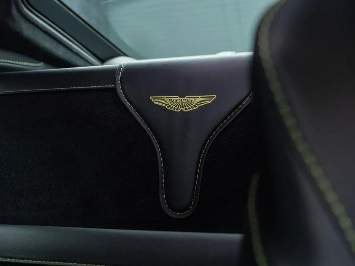 2018-aston-martin-vantage-40-v8-vantage-big-36