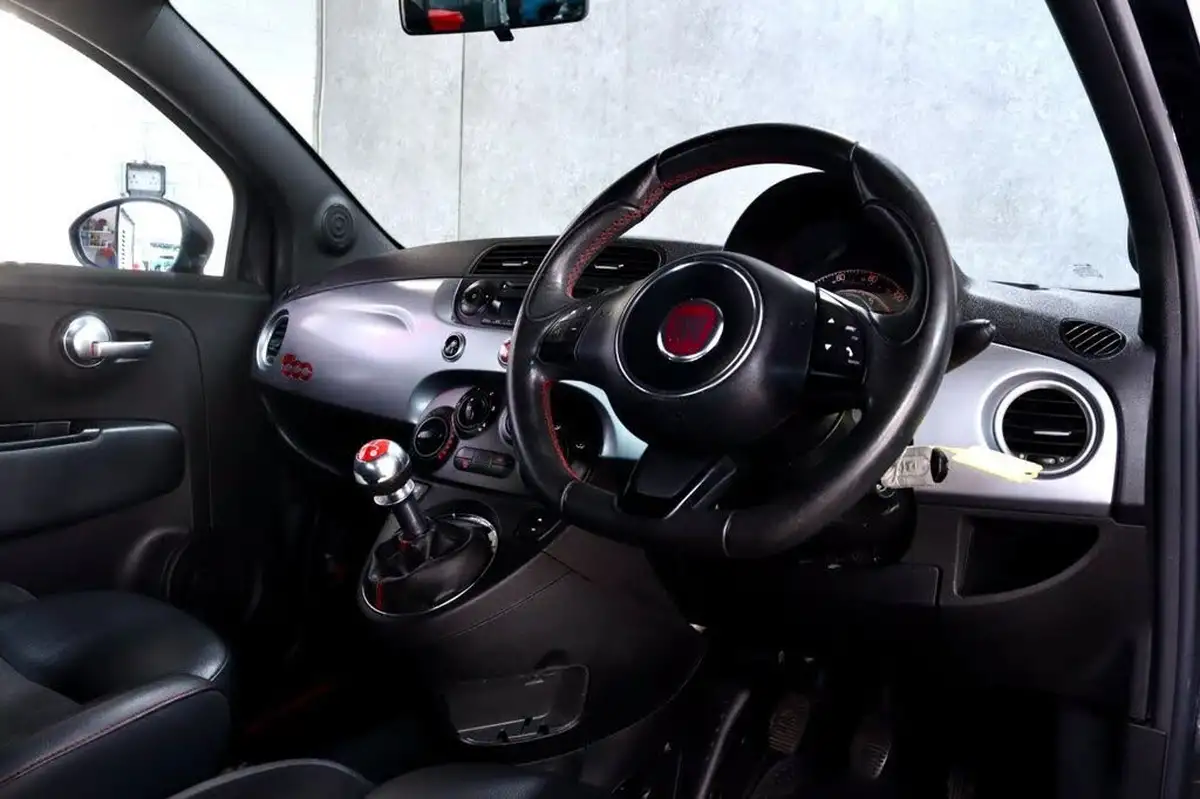 2014-fiat-500-12-s-big-12