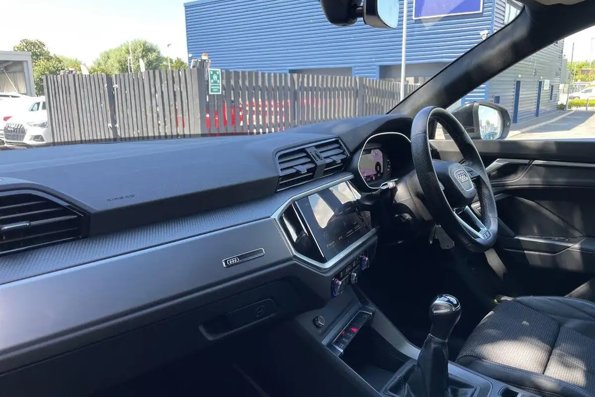 2023-audi-q3-15-35-tfsi-s-line-cod-station-wagon-big-28