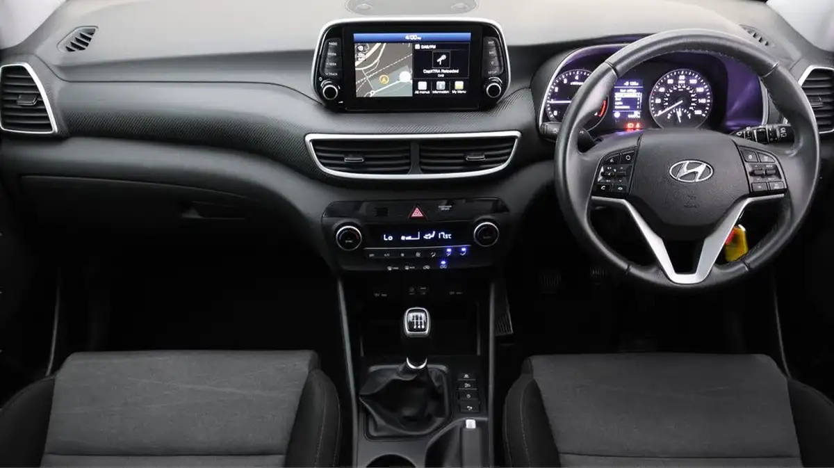 2020-hyundai-tucson-16-gdi-se-nav-big-12