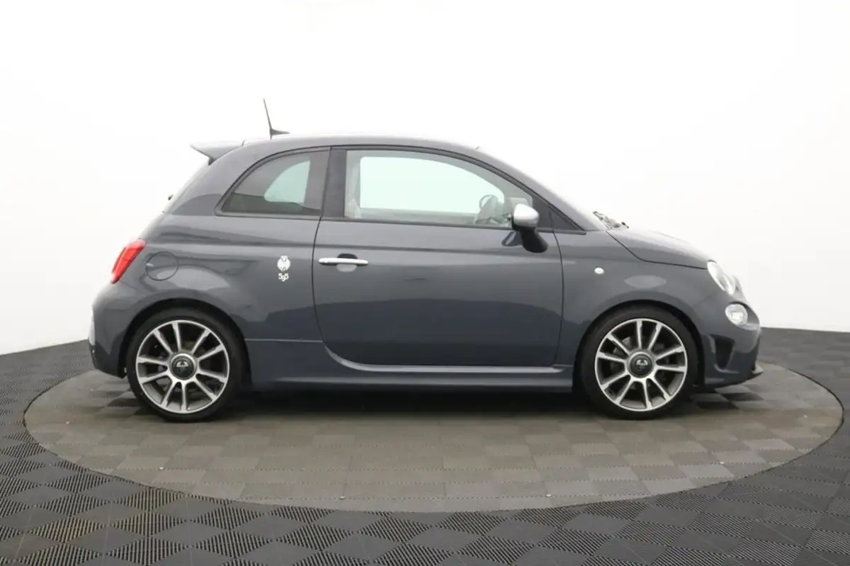 2020-abarth-595-14-tjet-turismo-70th-big-1