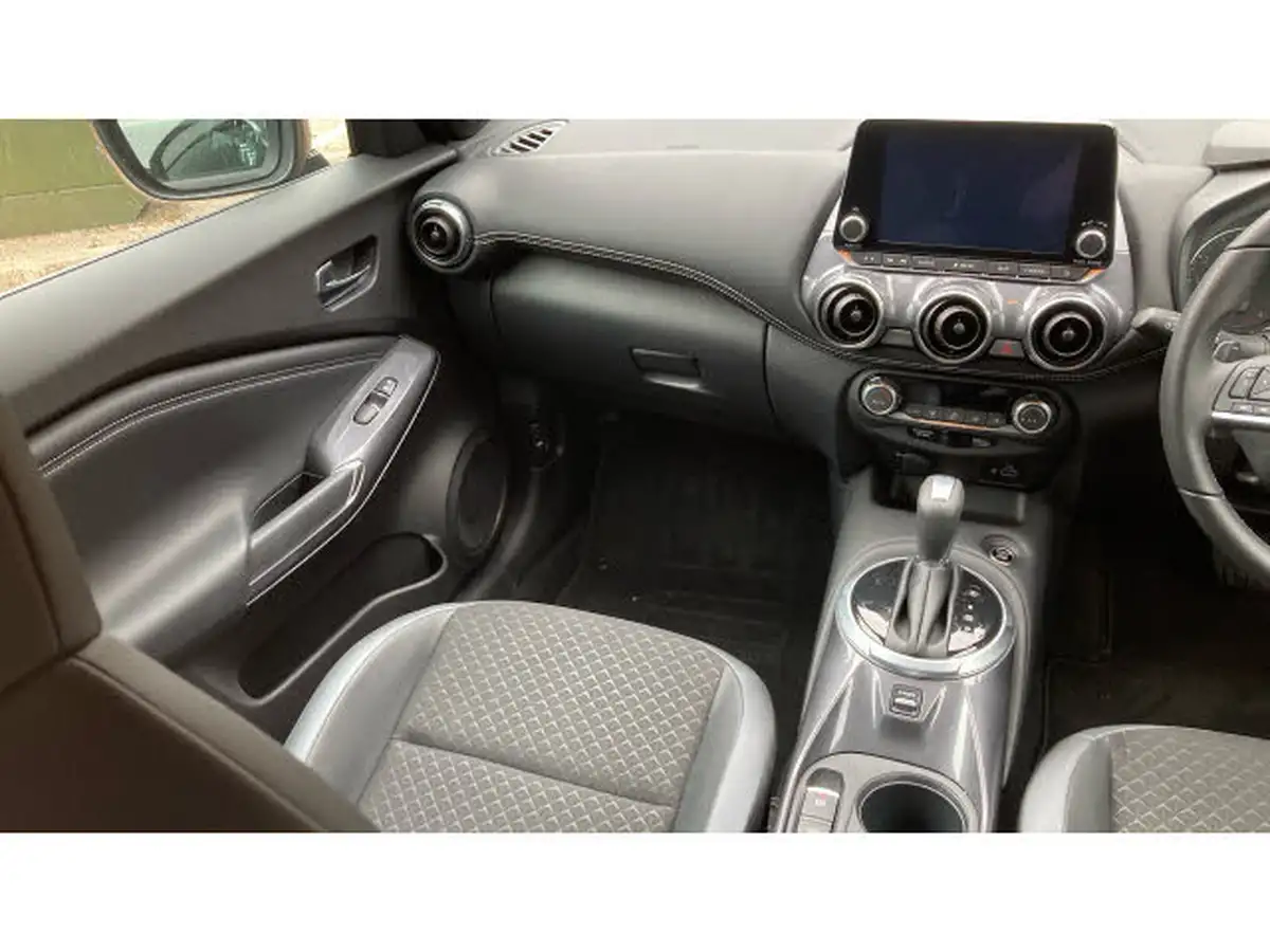 2023-nissan-juke-10-dig-t-n-connecta-dct-big-13
