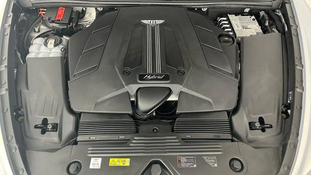 2020-bentley-bentayga-30-hybrid-big-25