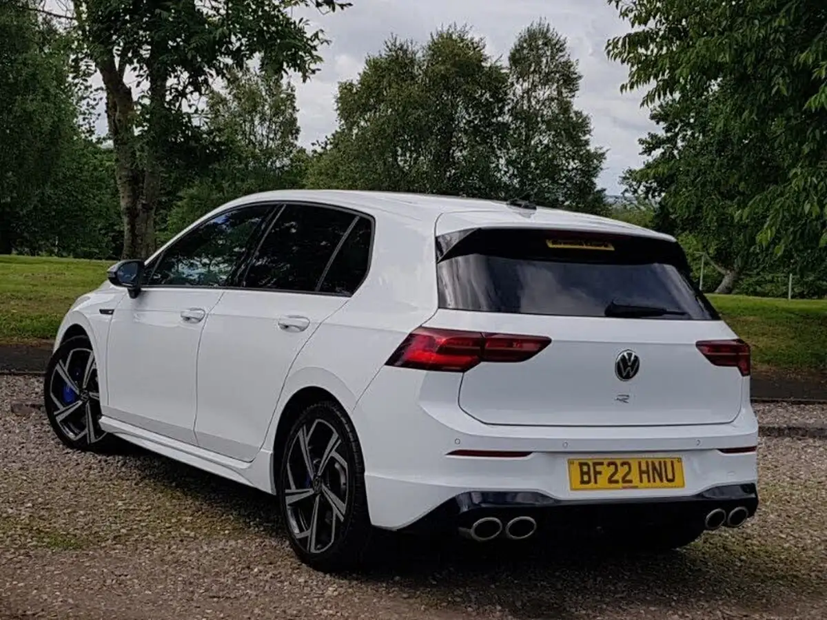 2022-volkswagen-golf-20-tsi-r-320ps-hatchback-big-1