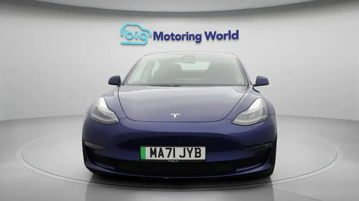 2021-tesla-model-3-e-performance-awd-big-2
