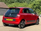 2015-renault-twingo-10-sce-play-small-8