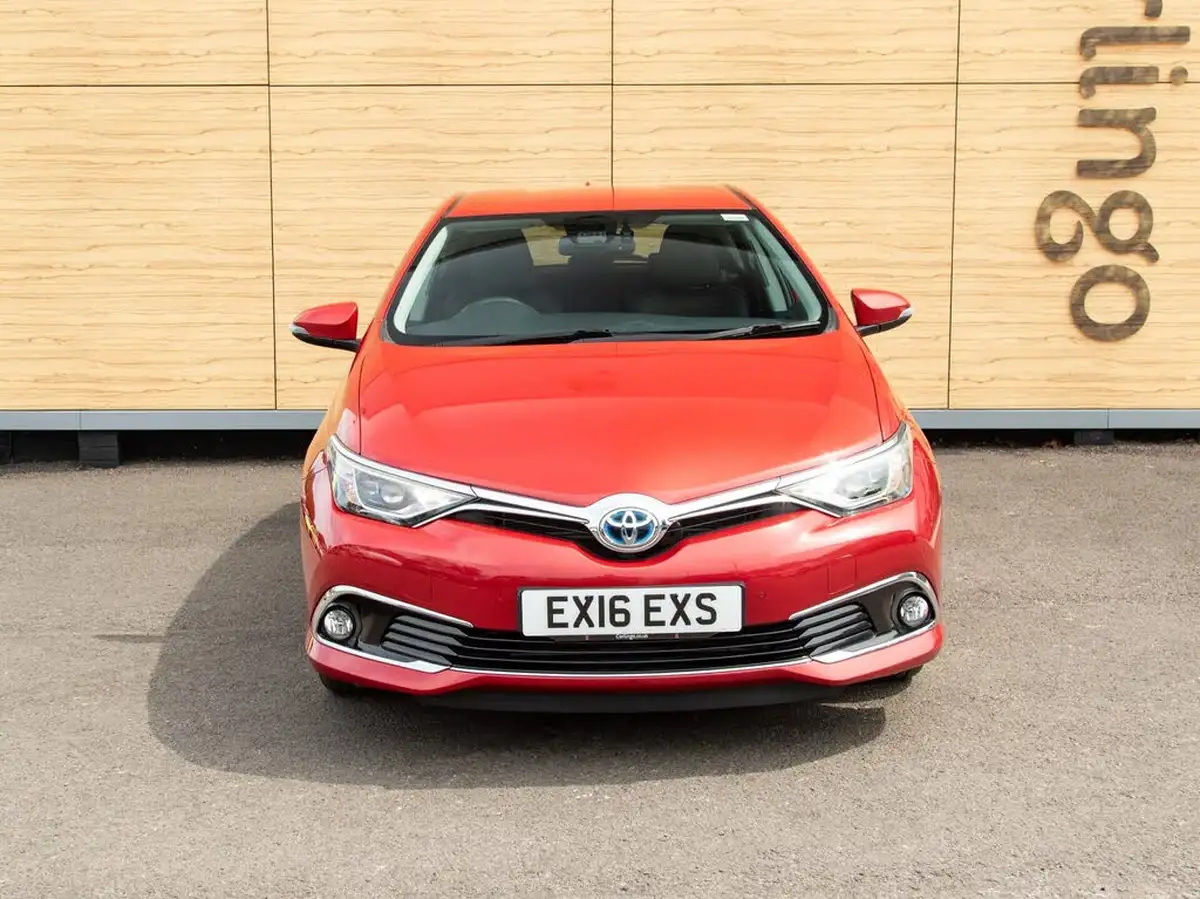 2016-toyota-auris-18-vvt-i-hsd-excel-tss-hatchback-big-4