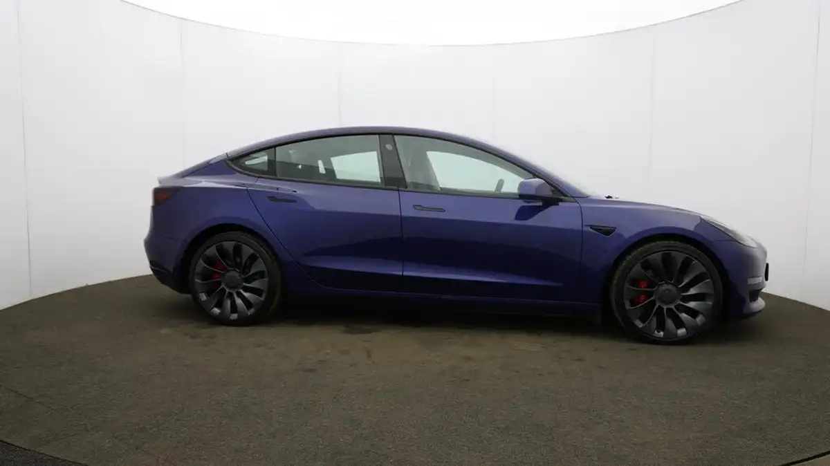 2021-tesla-model-3-e-performance-awd-big-50