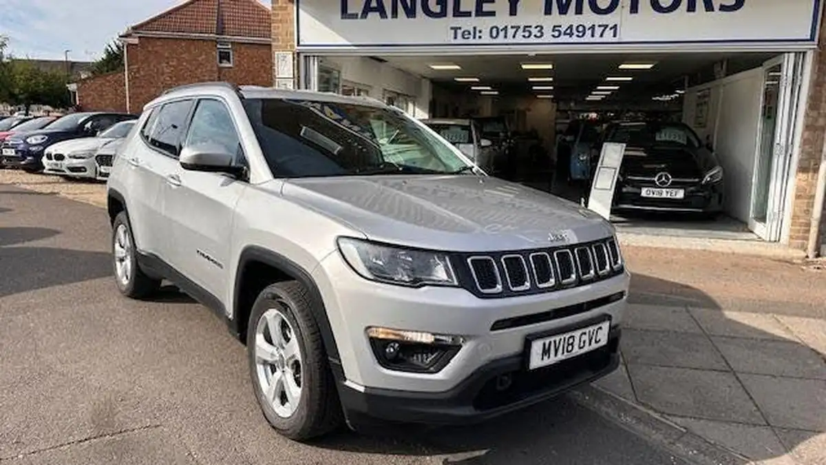 2018-jeep-compass-14-multiair-ii-longitude-big-0