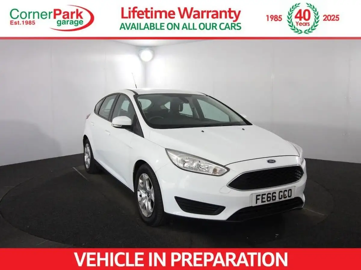 2016-ford-focus-10t-style-100ps-ecoboost-ss-hatchback-big-0