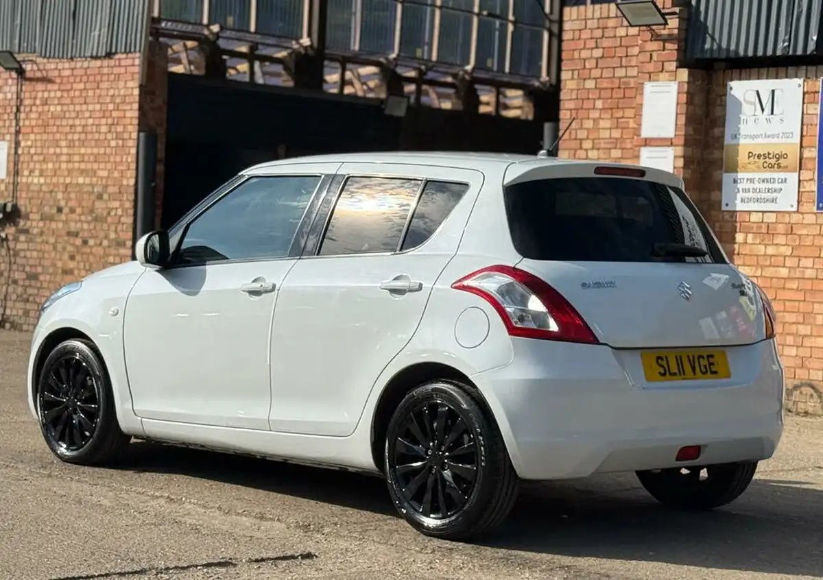 2011-suzuki-swift-12-sz4-5d-auto-big-6
