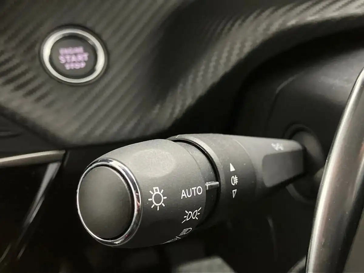 2024-peugeot-2008-suv-12-puretech-allure-130ps-eat8-big-37