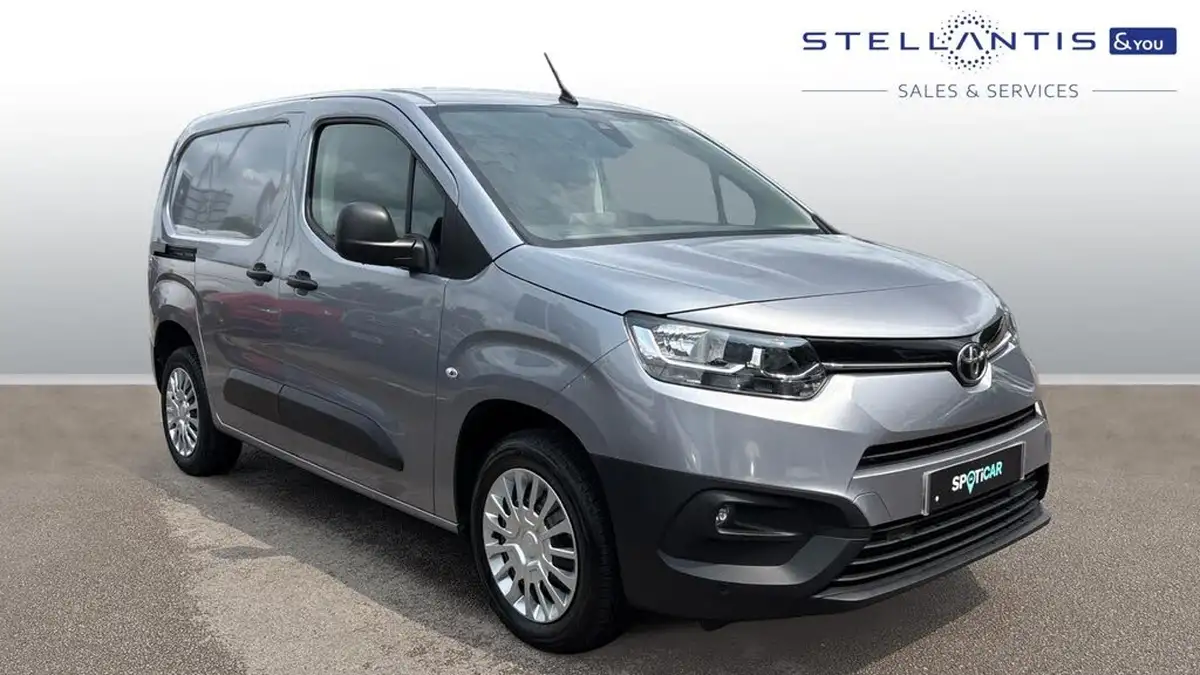 2021-toyota-proace-city-15d-icon-100hpeu6dt-e-l1-big-0