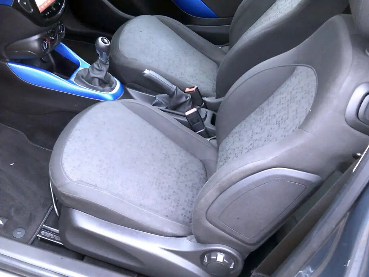 2015-vauxhall-adam-12i-vvt-16v-jam-big-10