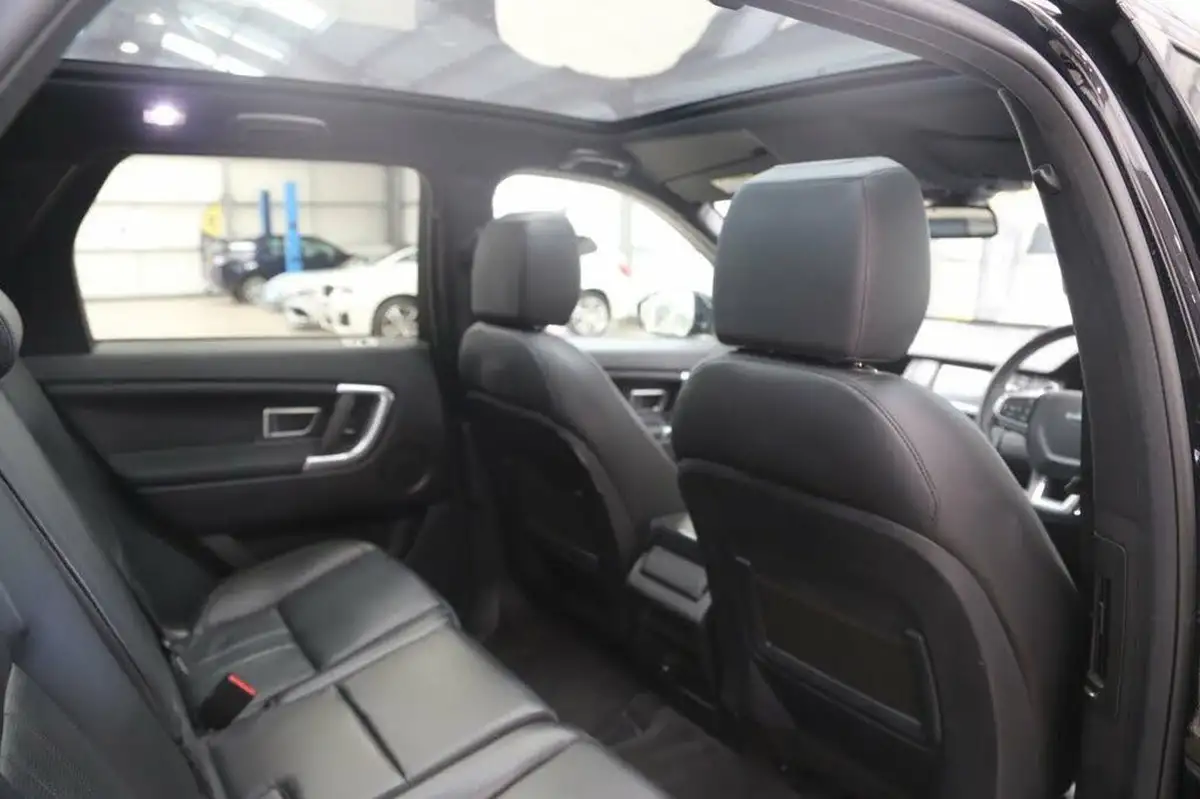 2019-land-rover-discovery-sport-20td4-landmark-big-35