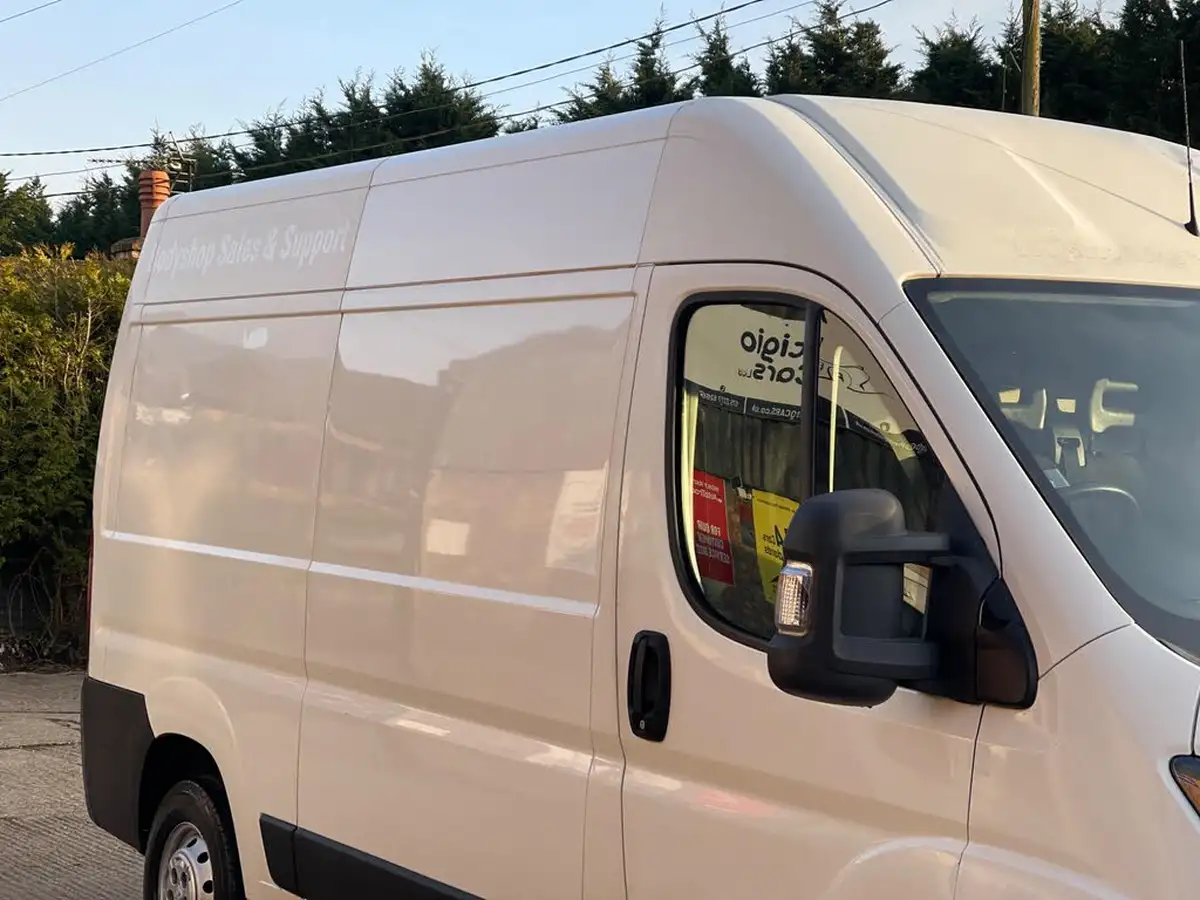 2019-peugeot-boxer-20-bluehdi-335-l2-h2-big-17