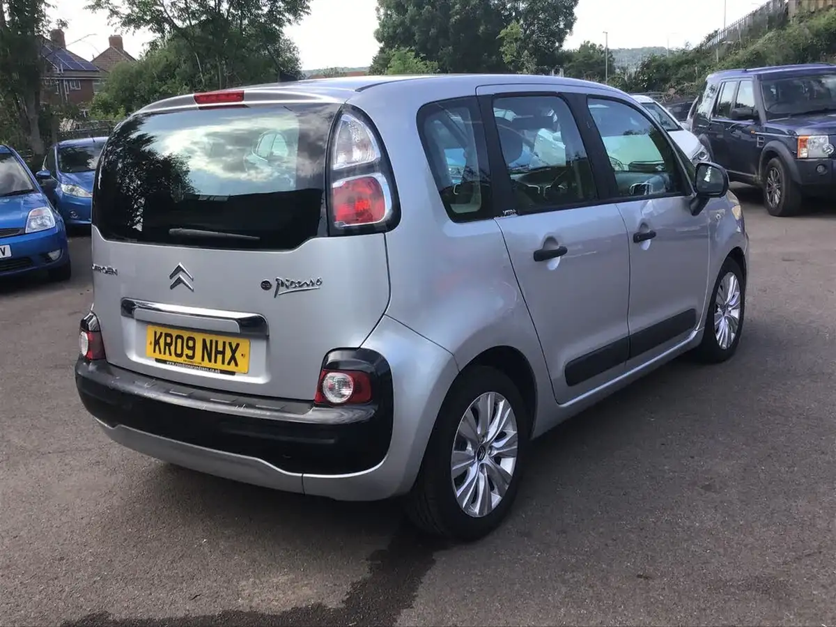 2009-citroen-c3-picasso-16hdi-vtr-big-6