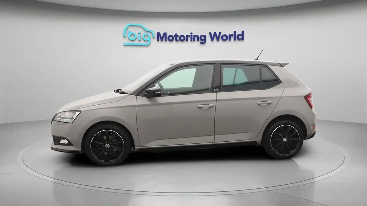 2021-skoda-fabia-10-tsi-monte-carlo-95ps-hatchback-dsg-big-3
