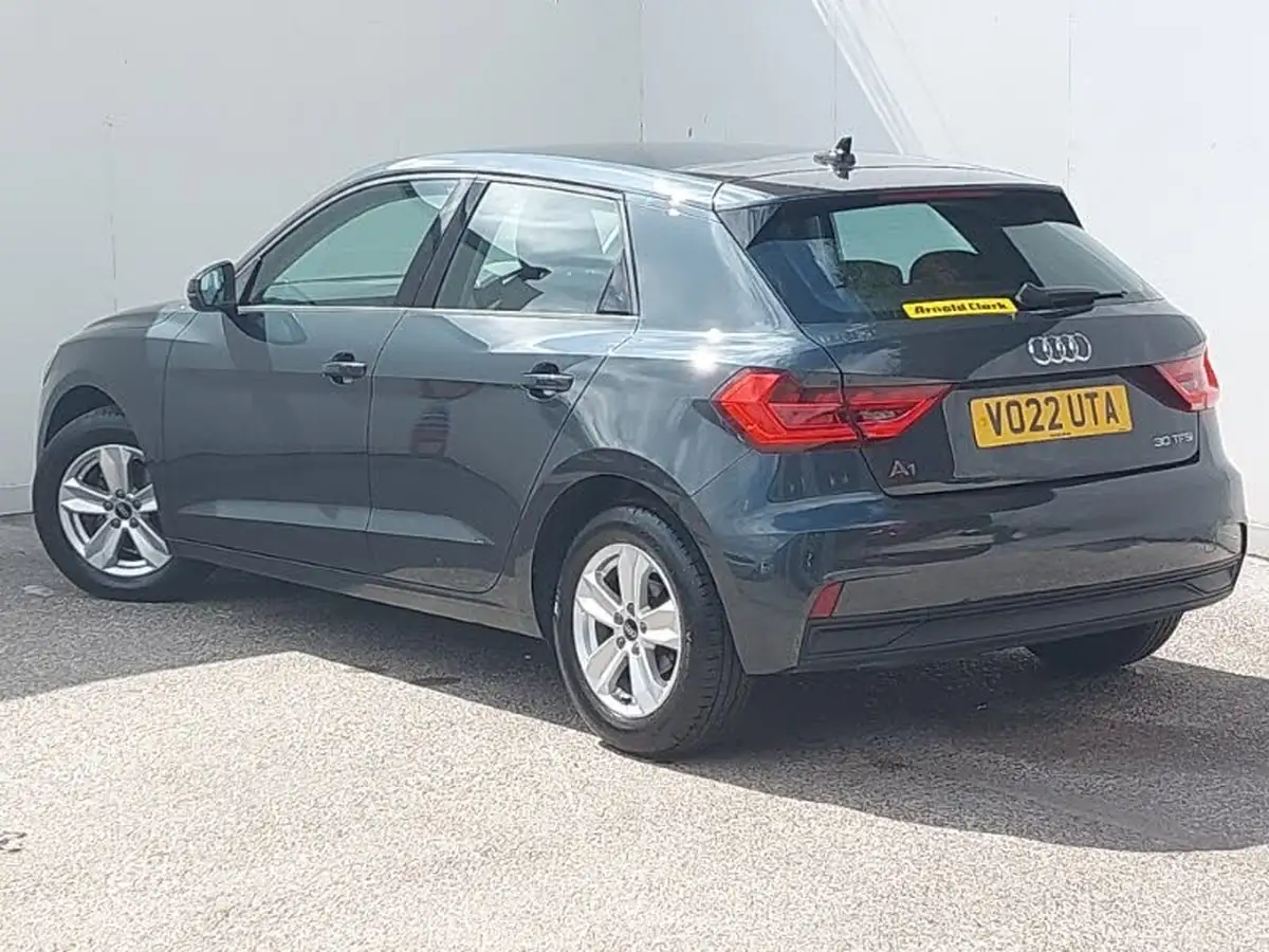2022-audi-a1-10-30-tfsi-technik-big-1
