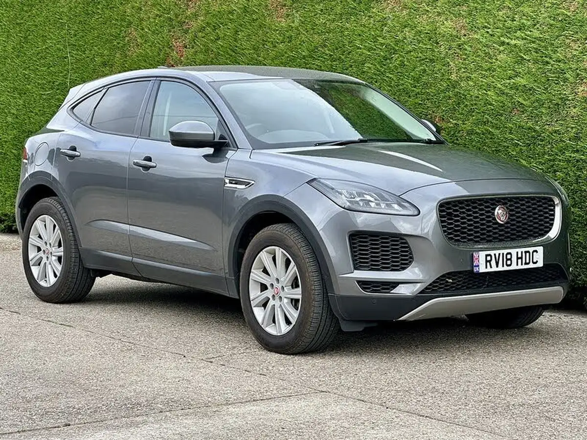2018-jaguar-e-pace-20-i4-s-ss-big-0