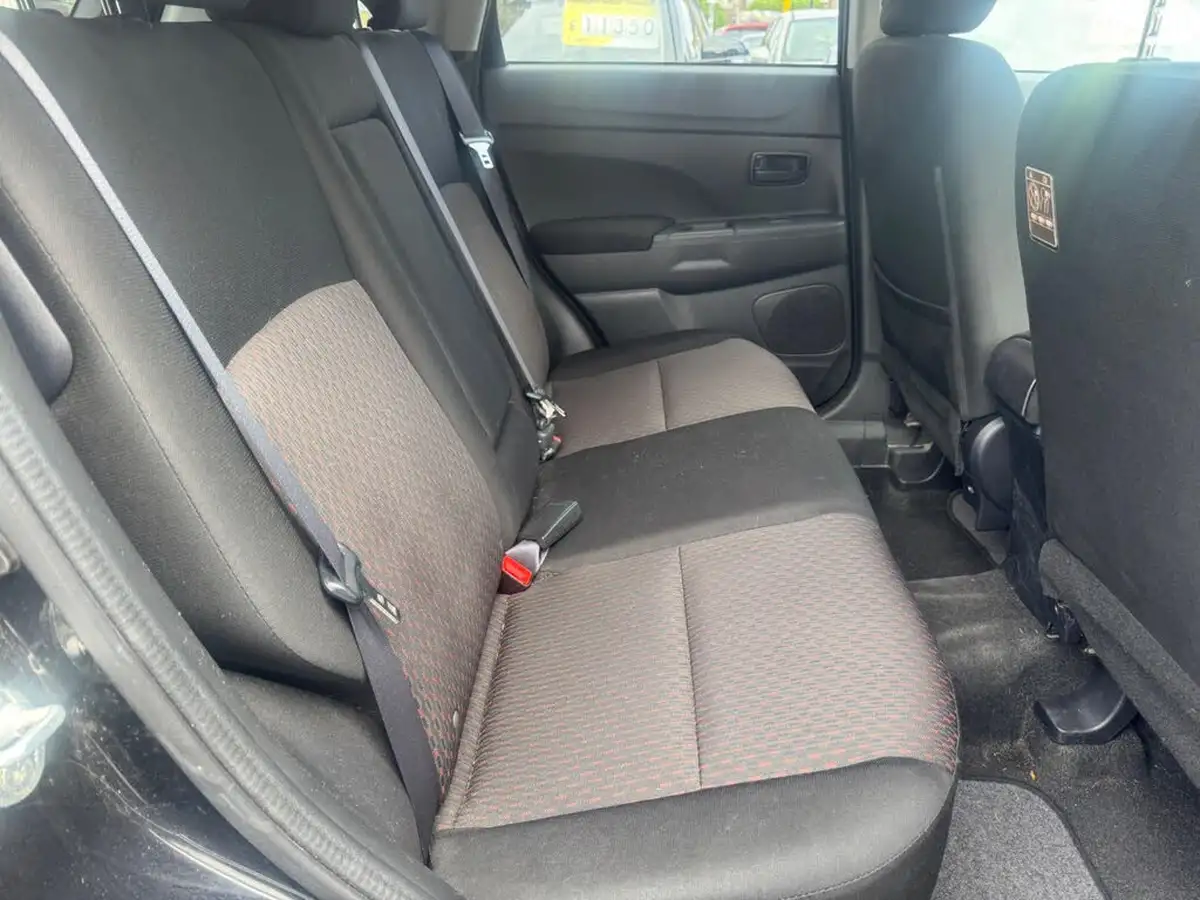 2017-mitsubishi-asx-16-2-big-22