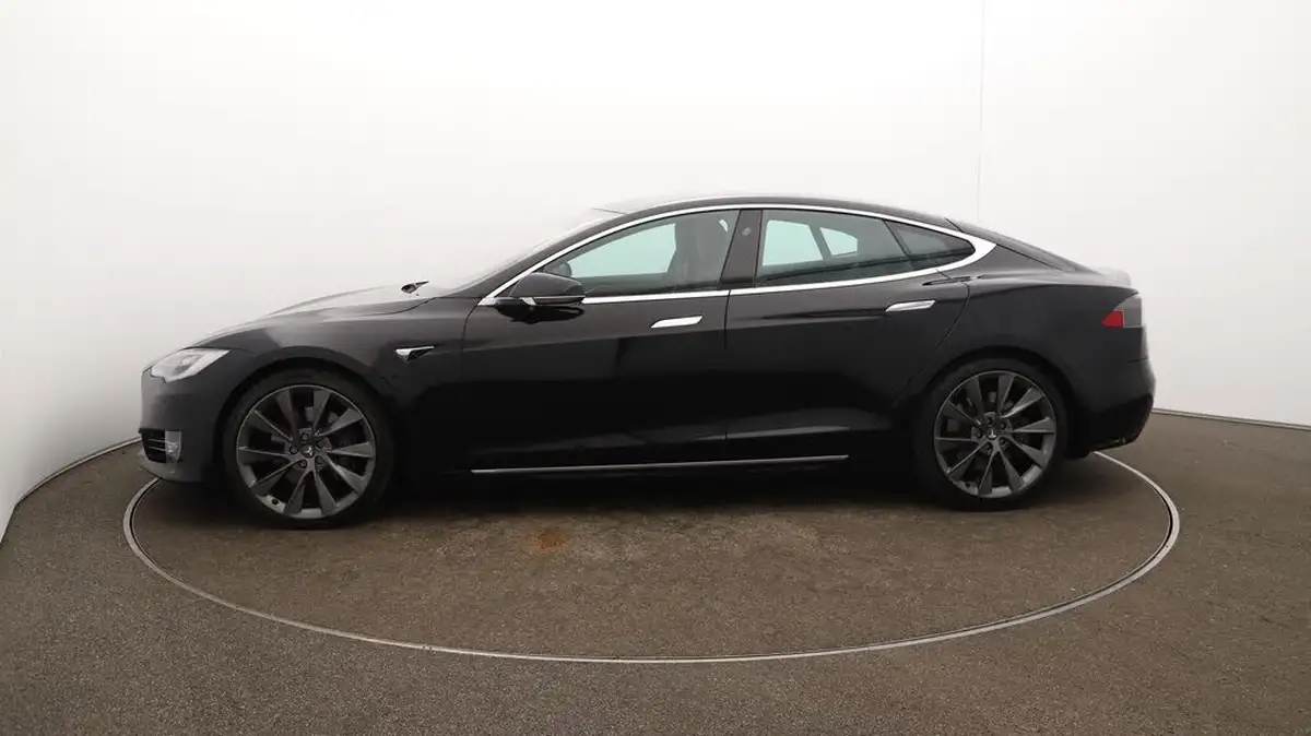 2020-tesla-model-s-e-long-range-big-68