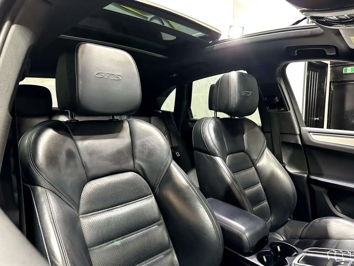 2016-porsche-macan-30-gts-big-36