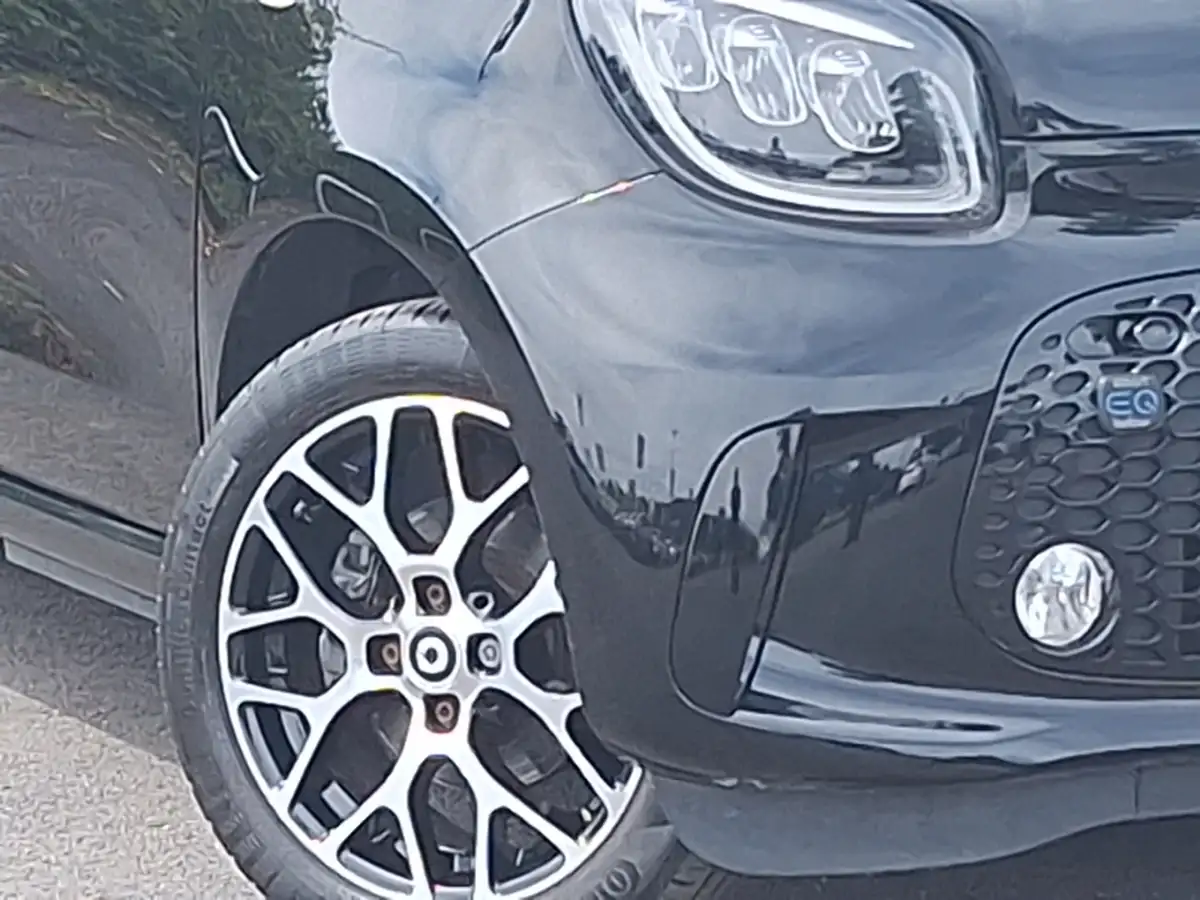 2020-smart-forfour-eq-prime-exclusive-big-8